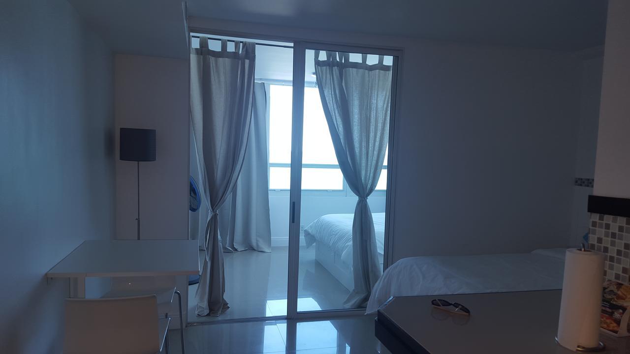 Castle Beach Resort Apartment Miami Beach Exteriör bild