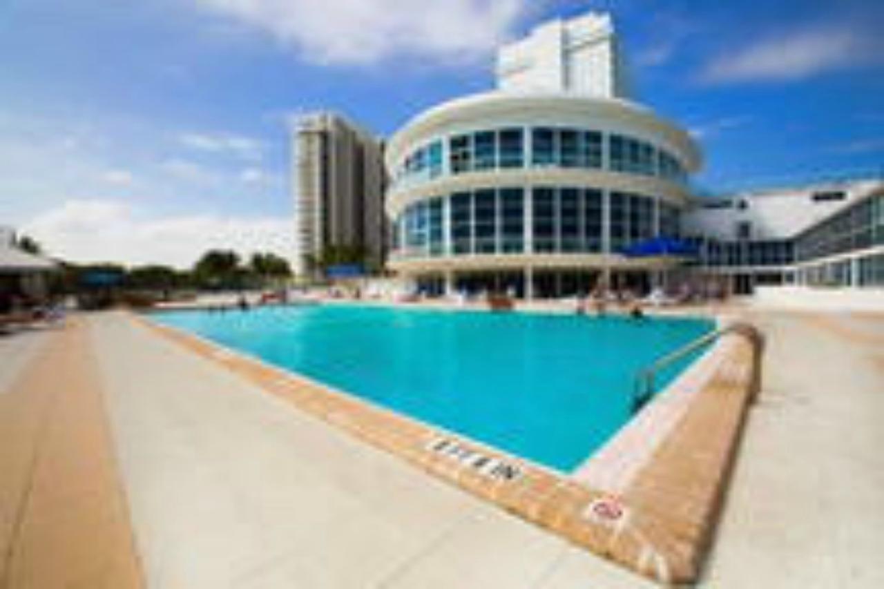Castle Beach Resort Apartment Miami Beach Exteriör bild